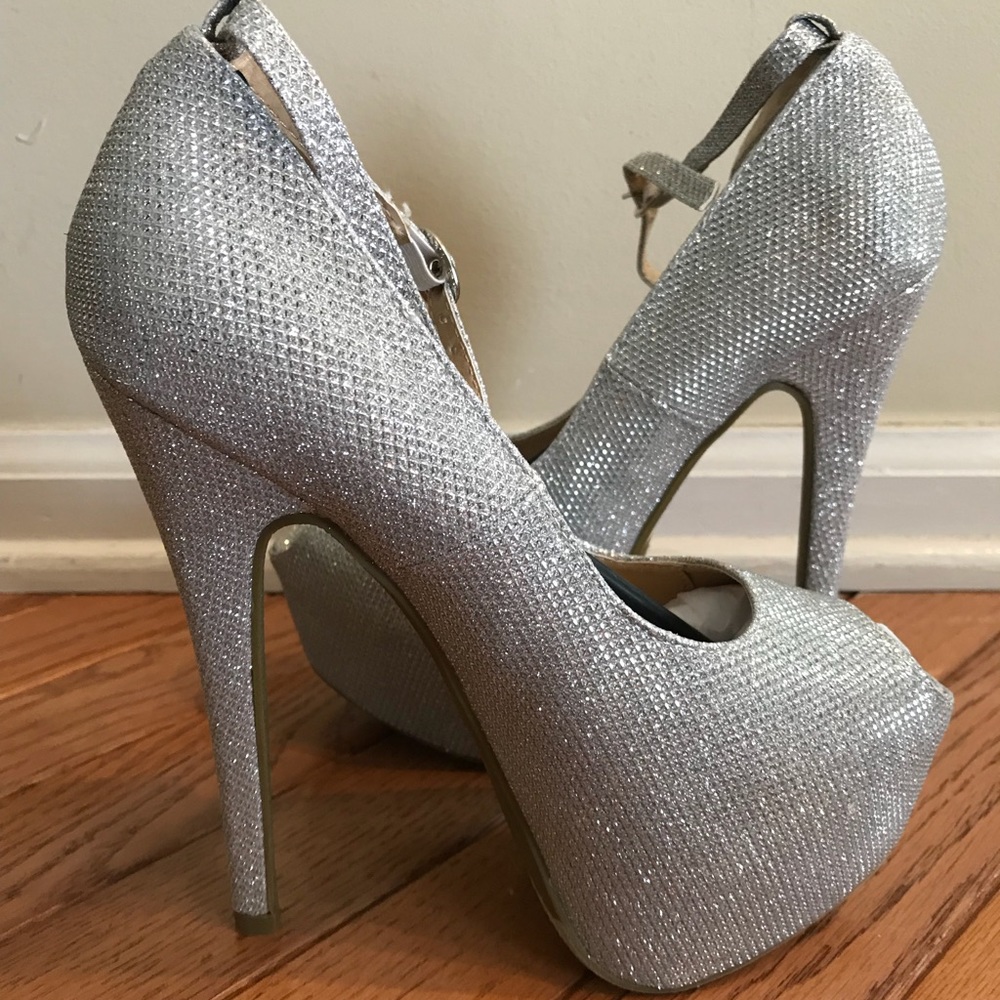 Women’s silver platform heels prom shoes size 7